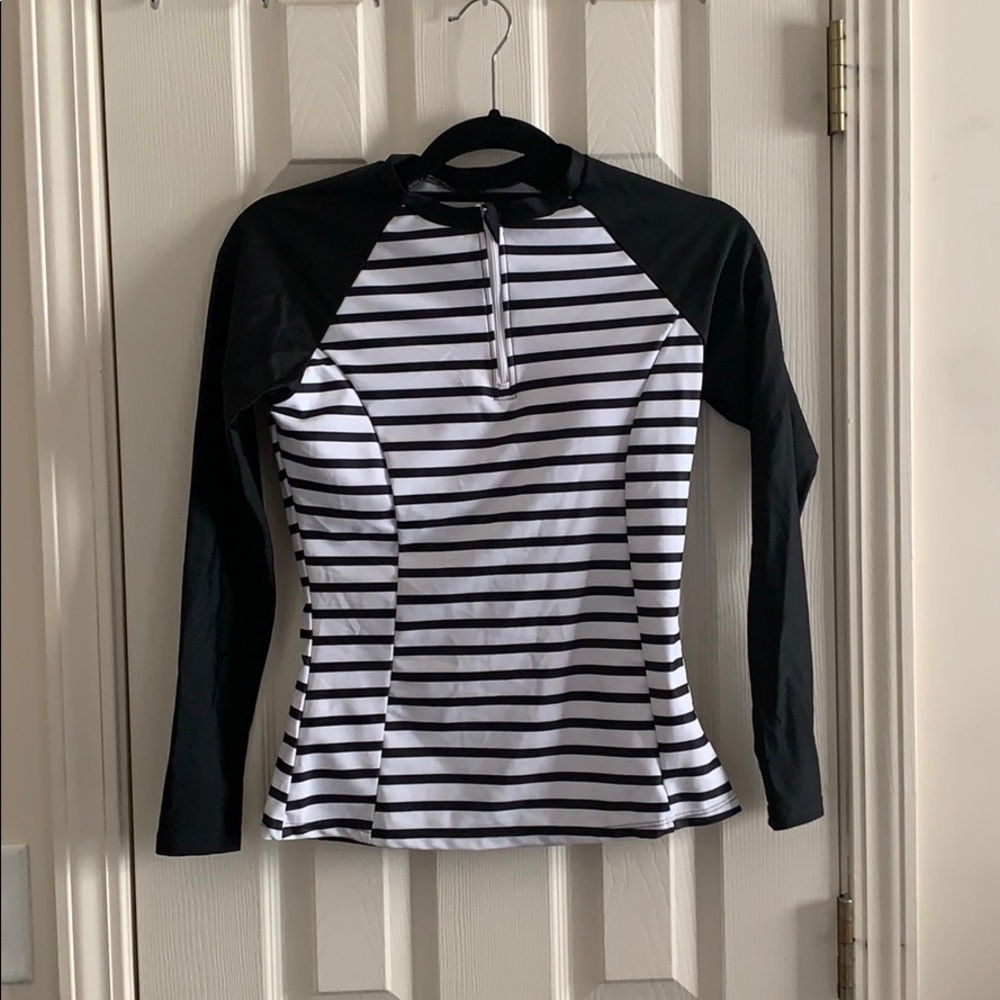 NWOT Long Sleeve Swimsuit Top with Built in Bra